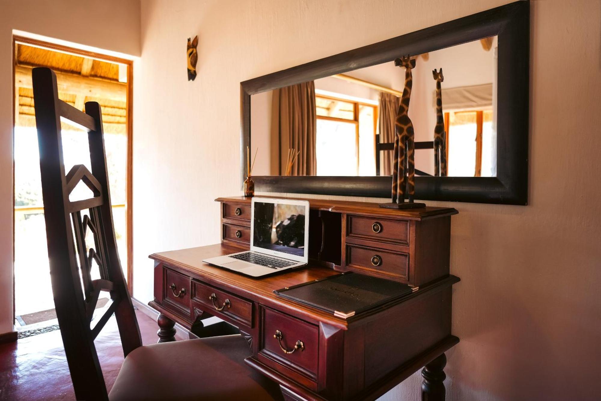 Shibula Safari Lodge Reserva de Welgevonden Exterior foto