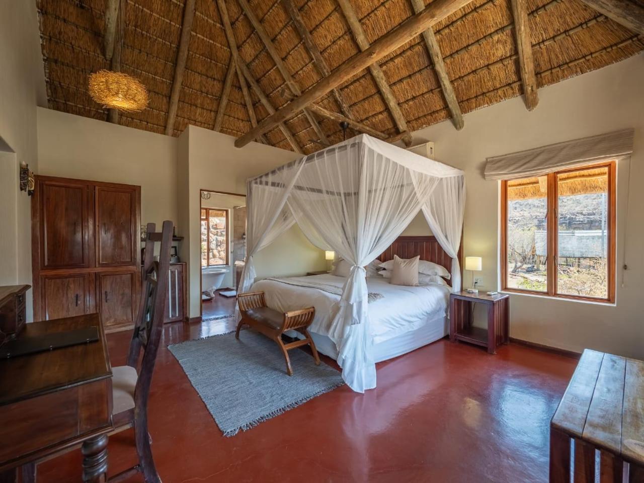 Shibula Safari Lodge Reserva de Welgevonden Exterior foto